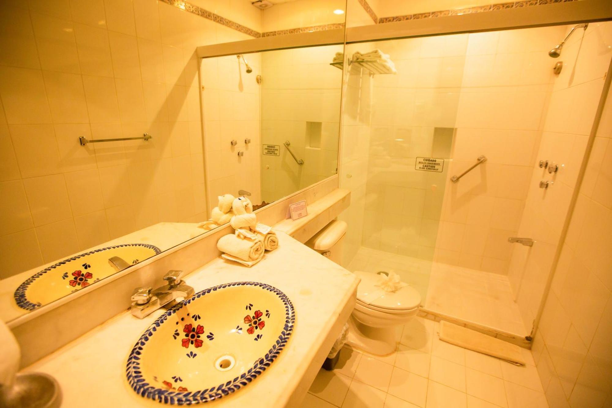 Deluxe Suite 1 double bed & garden view