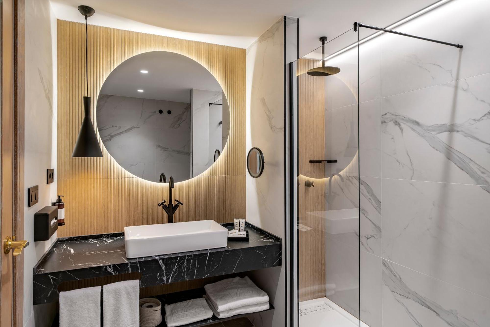 Vincci Room