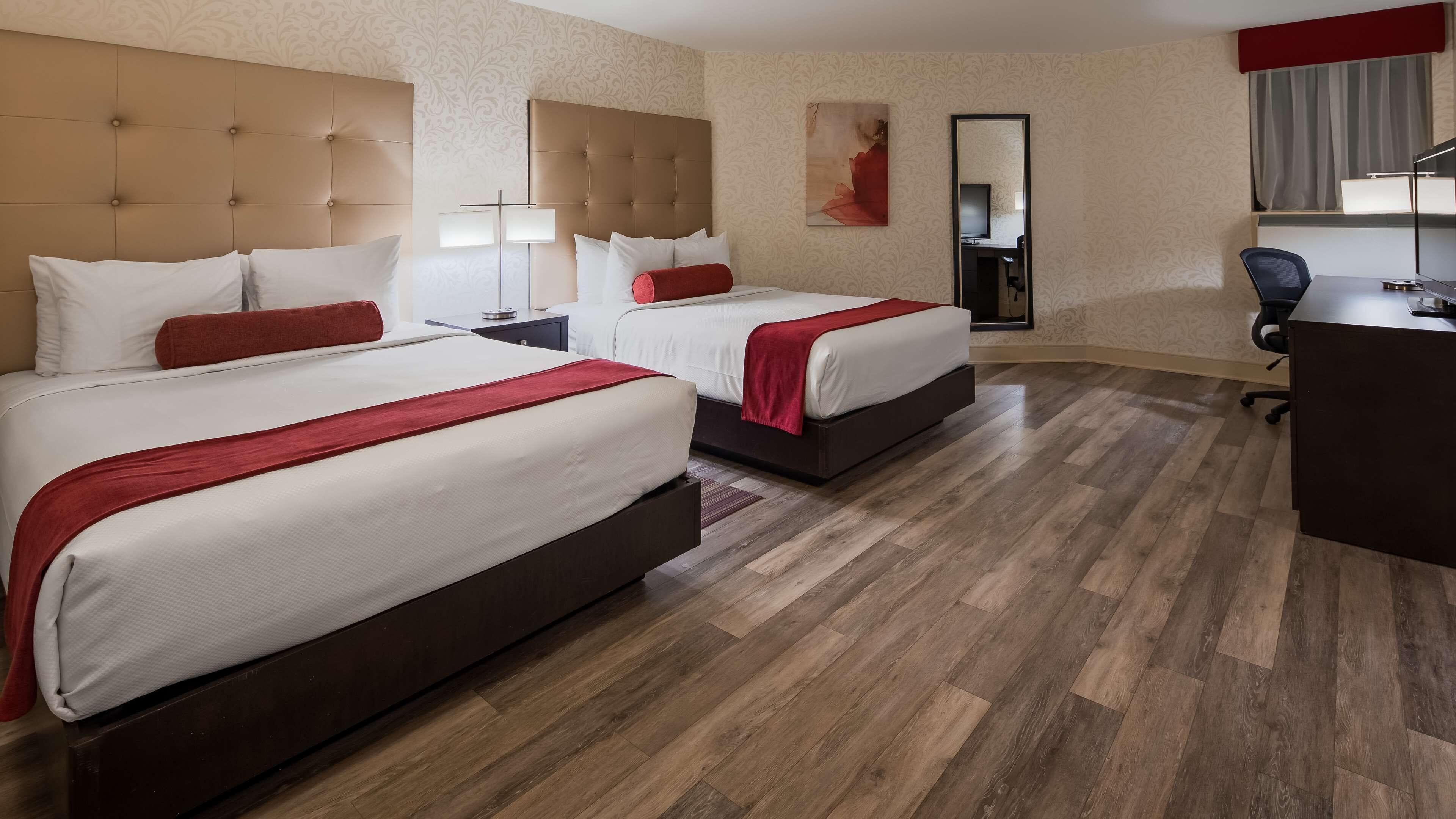 Deluxe Double Room with Two Double Beds - Non-Smoking