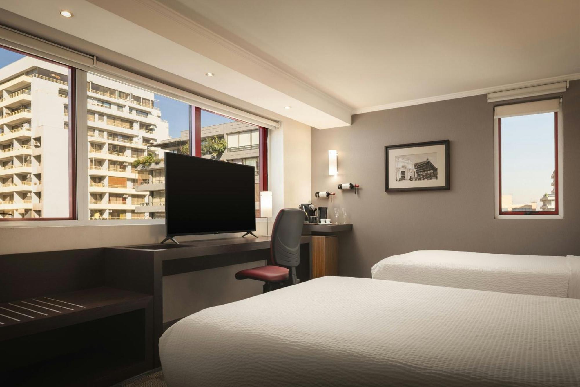 Deluxe Guest room 2 Double City view