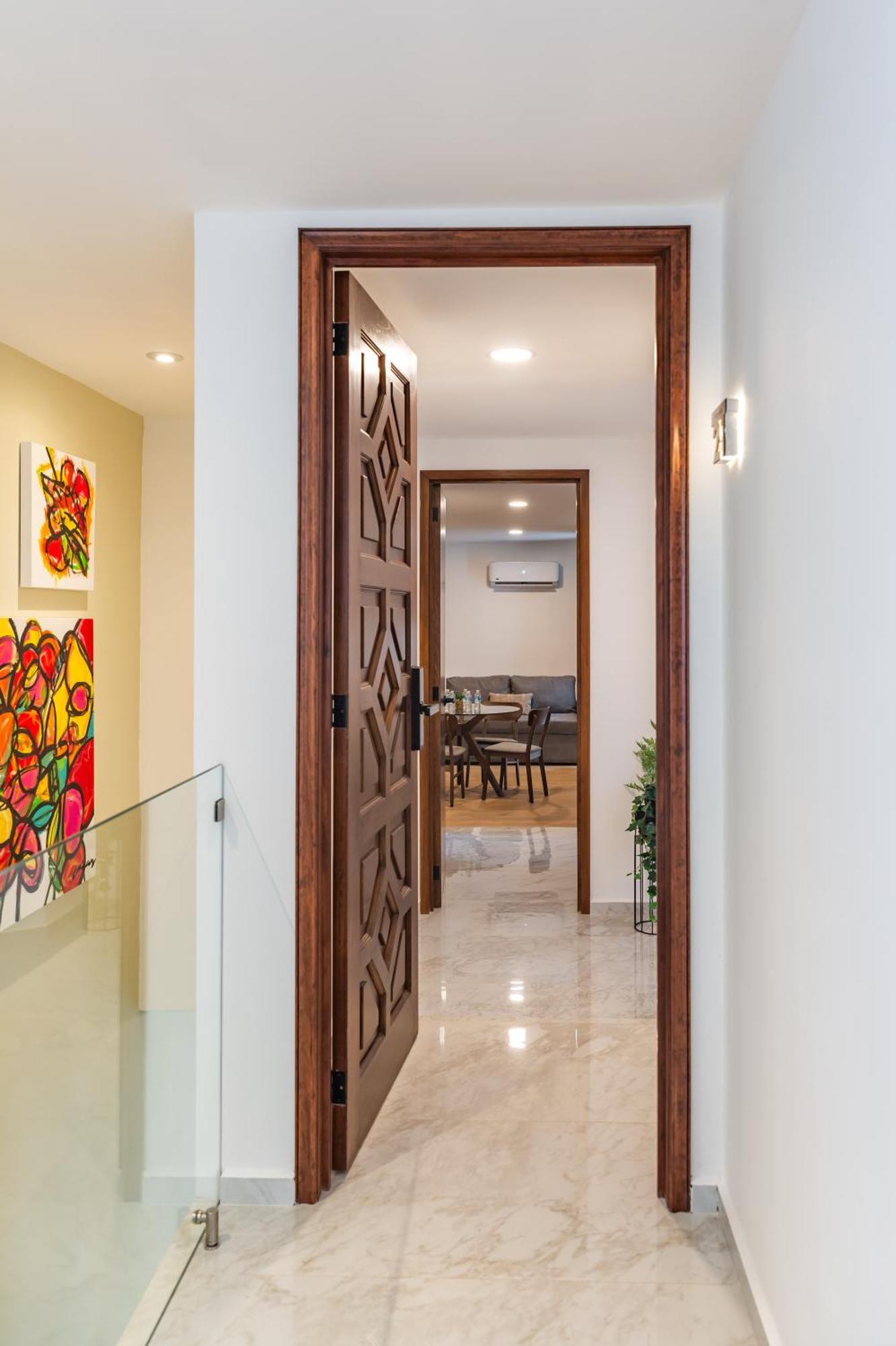 Three-Bedroom Deluxe Apartment