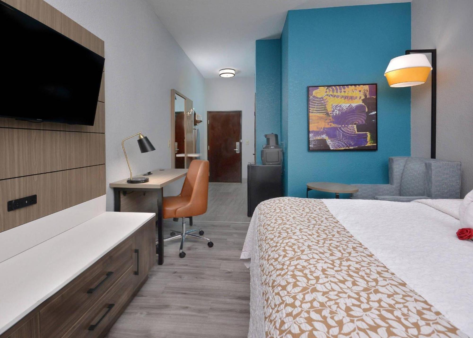 King Room - Accessible/Non-Smoking