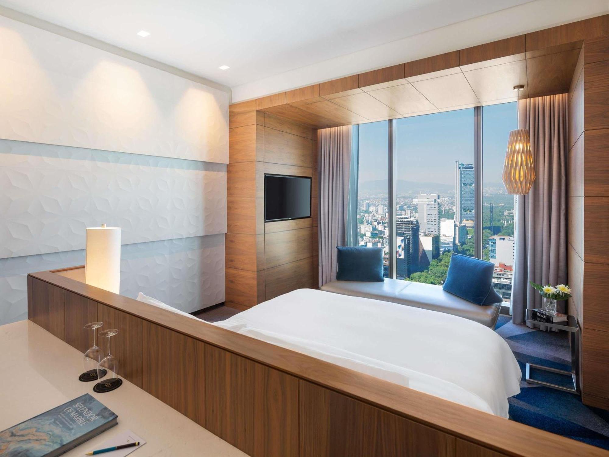 Luxury King Room with City View,1739605514:JPEG
