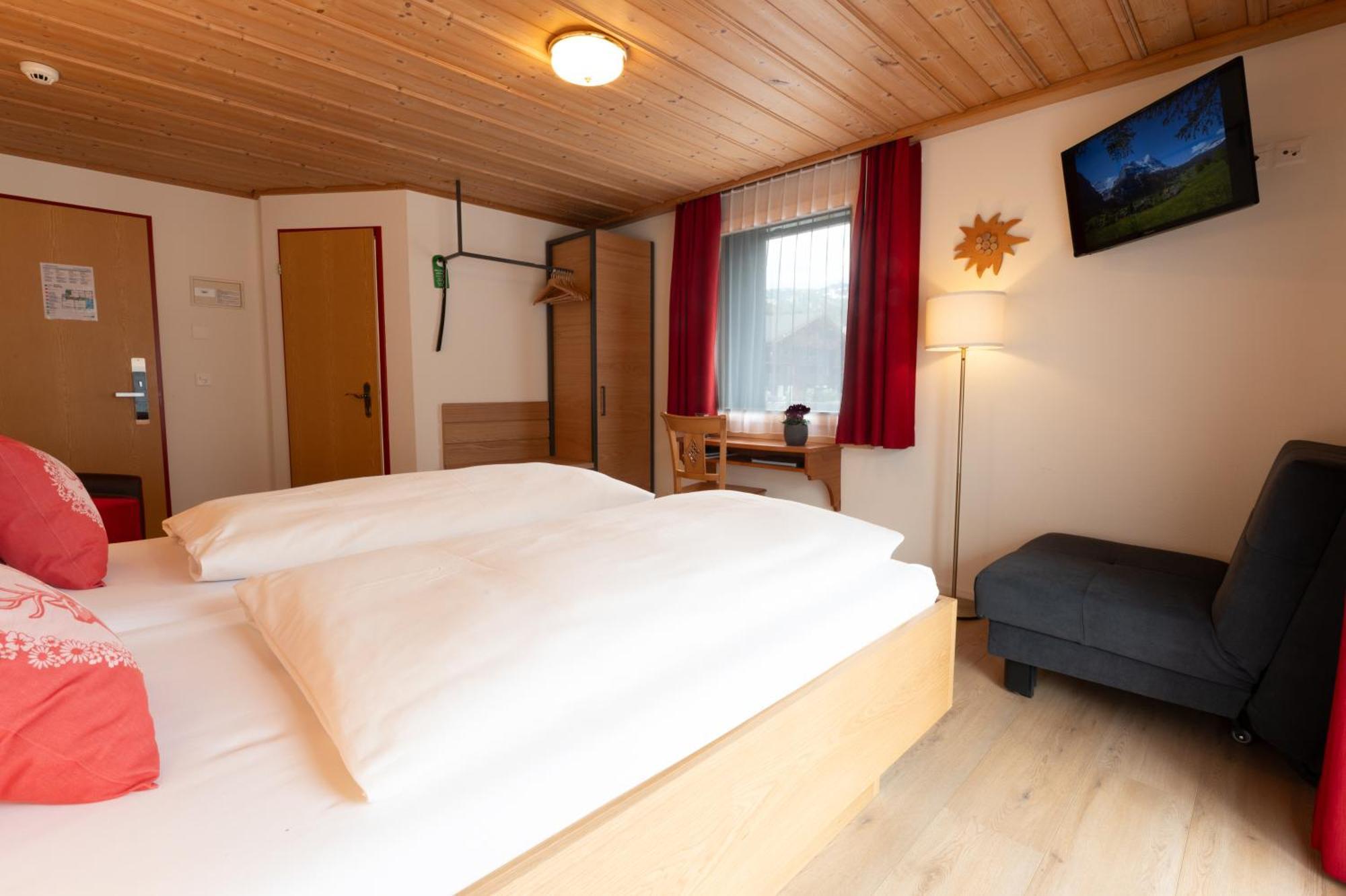 Comfort Double Room Balcony Mountain View