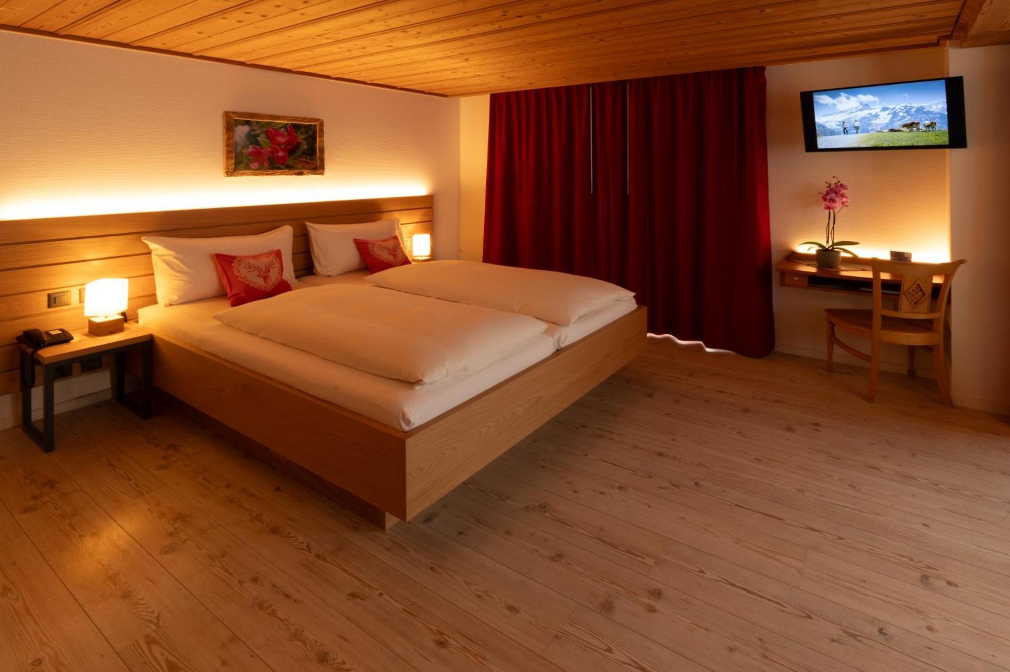 Superior Double Room Balcony Mountain View
