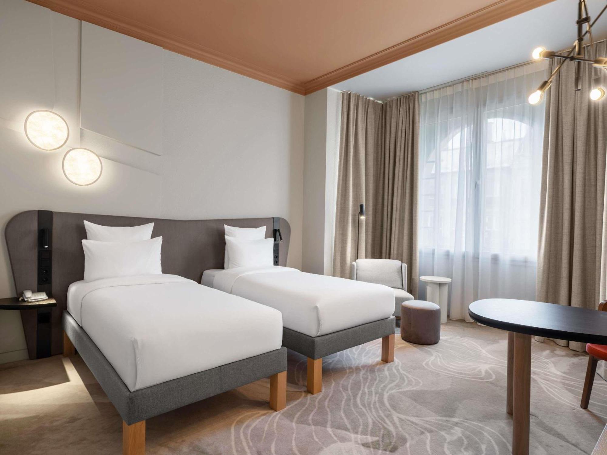 Superior Twin Room,1742577719:JPEG