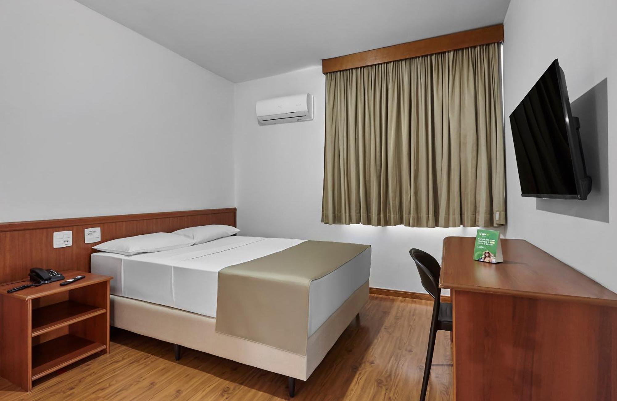 Suite,1742618698:JPEG