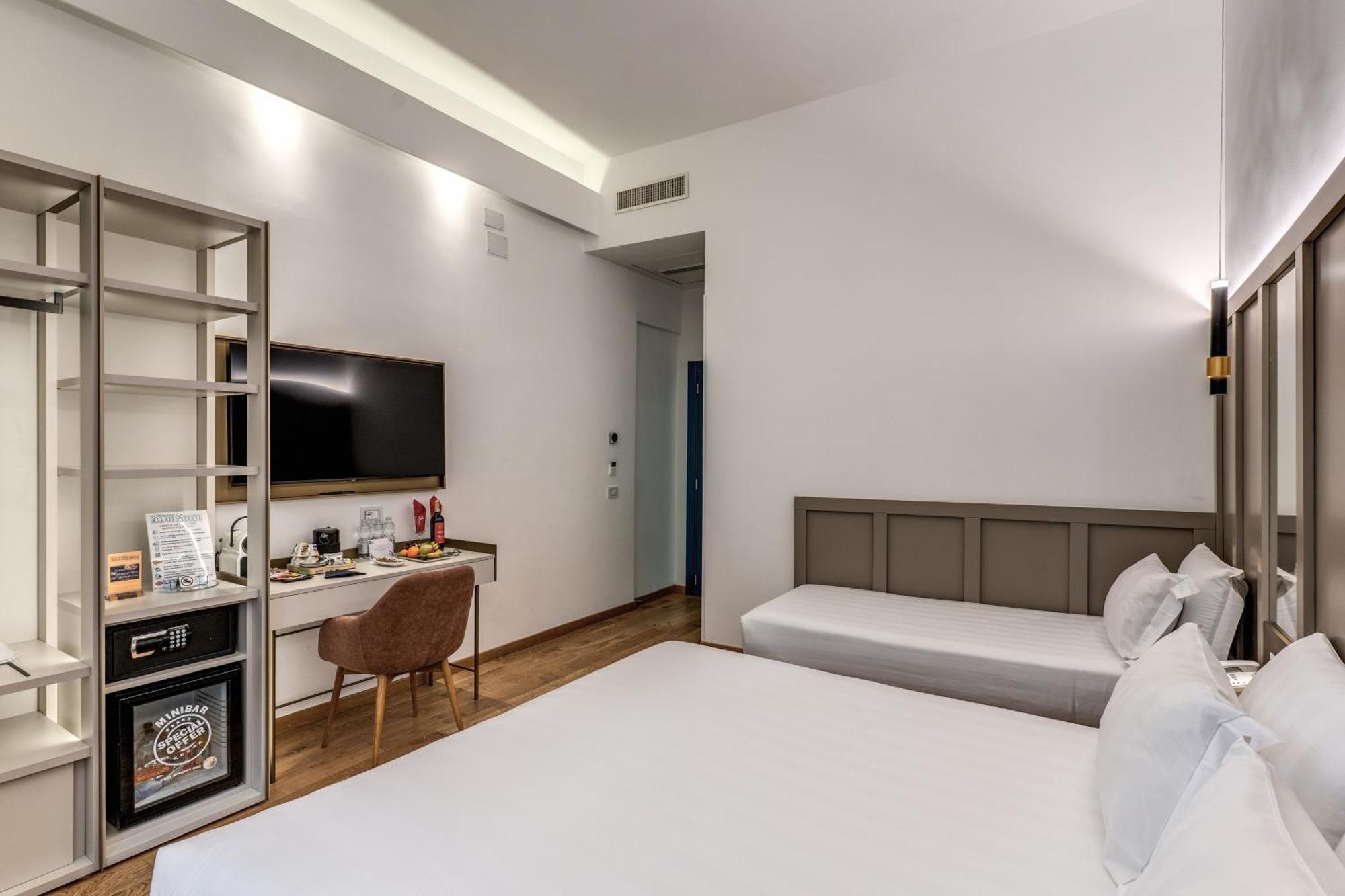 Superior Triple Room,1742767696:JPEG