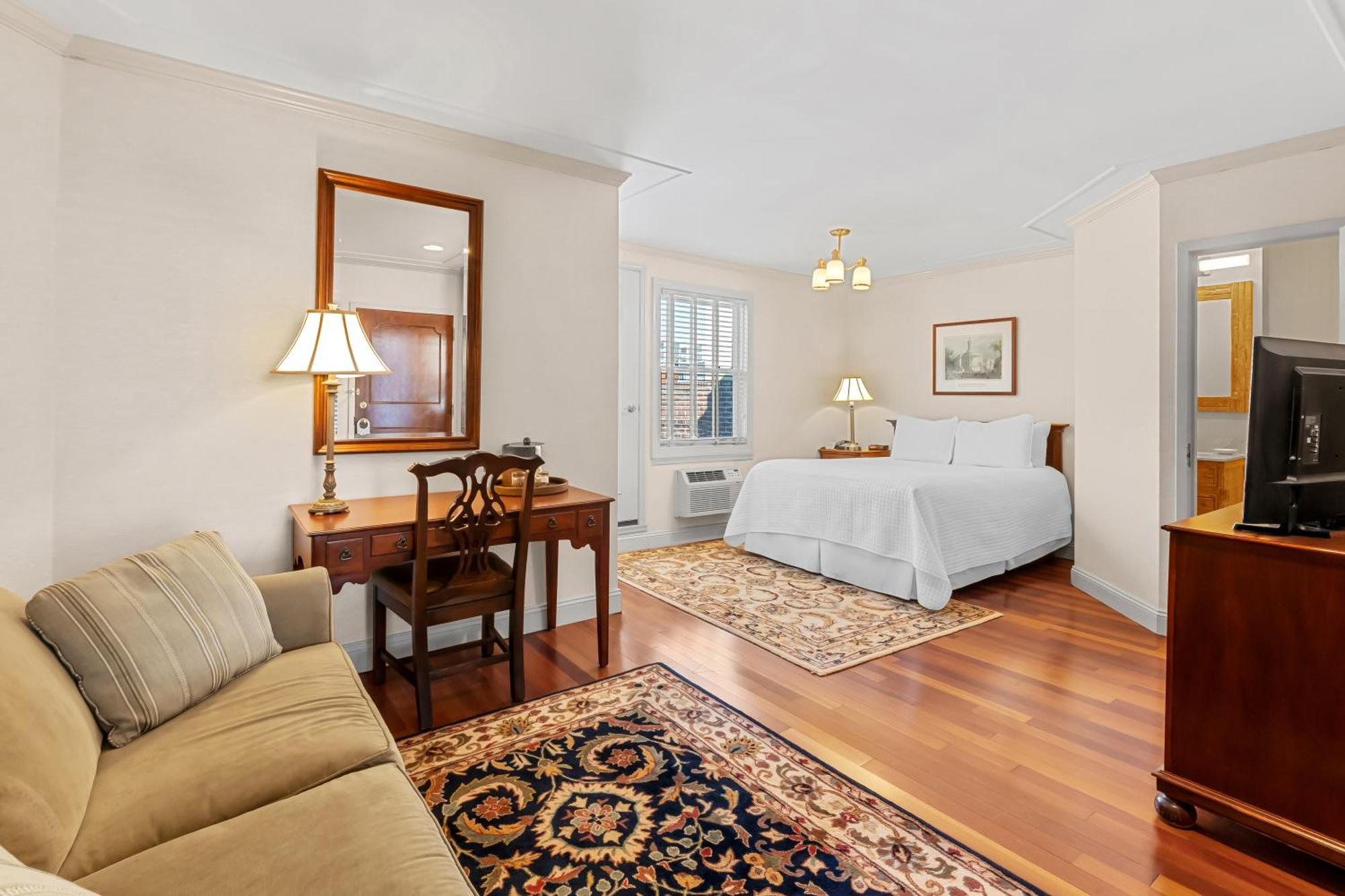 Standard Queen Room,1742866545:JPEG