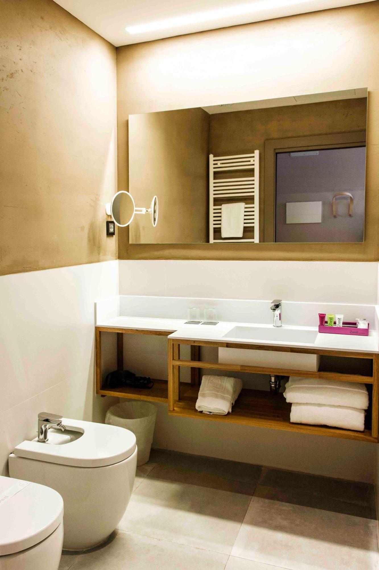 Single Room,1742895814:JPEG