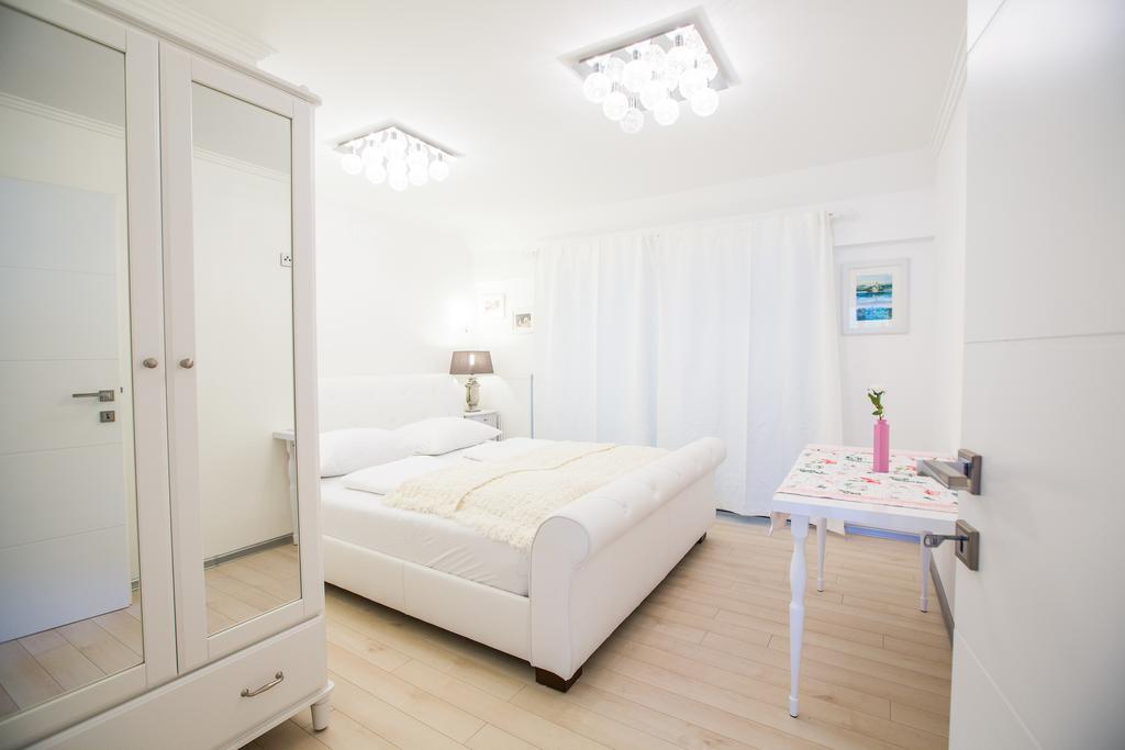 Comfort Double Room with Lake View,174375546:JPEG