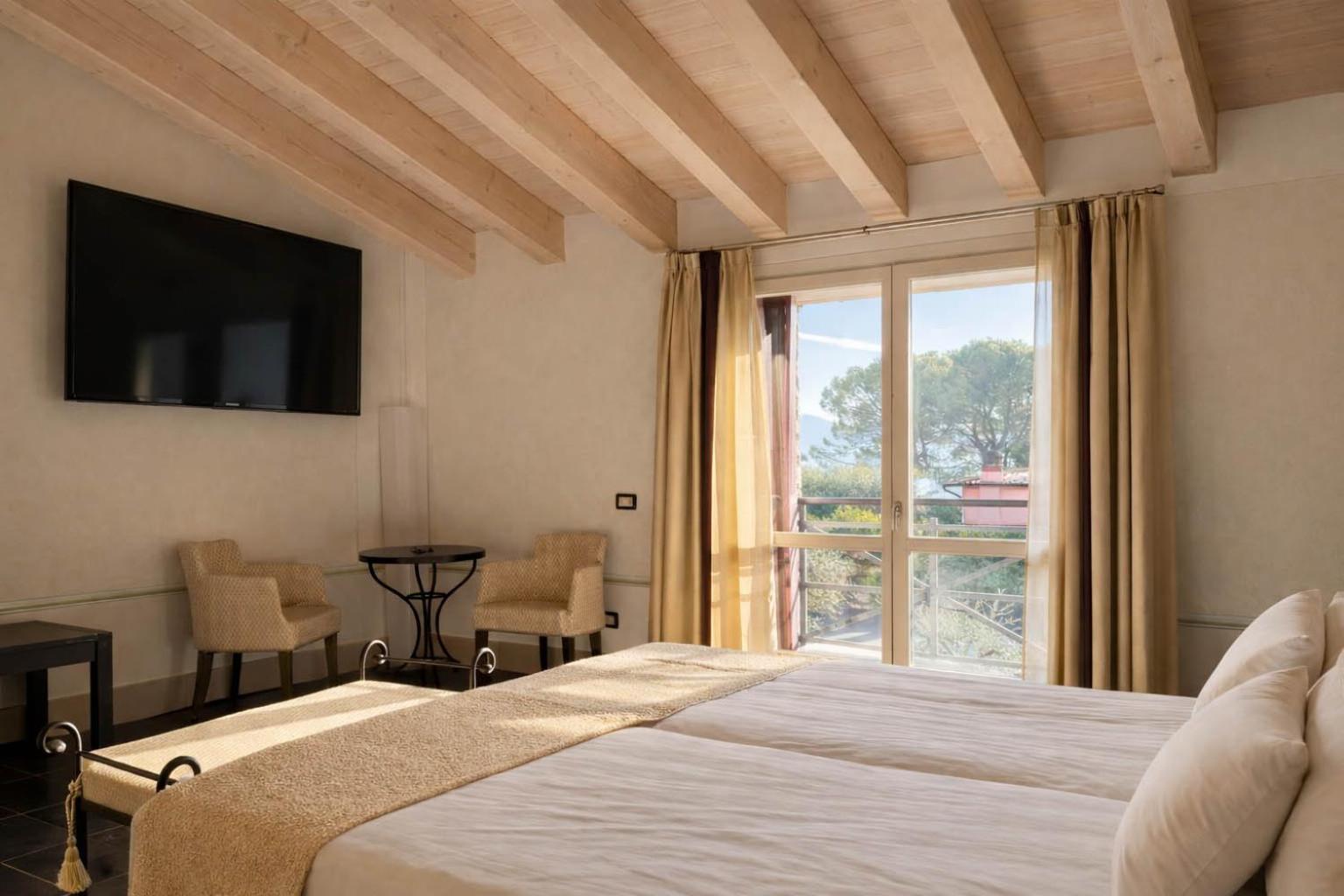 Junior Suite mit Poolblick