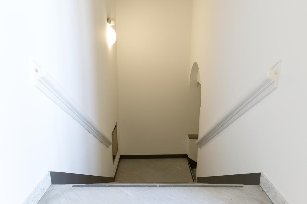 Single Room,1209483667:JPEG