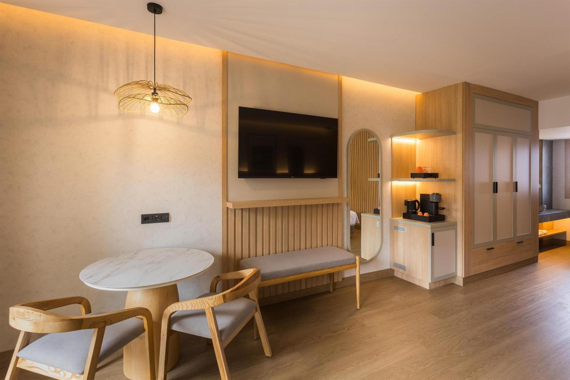 Junior Suite Balcony