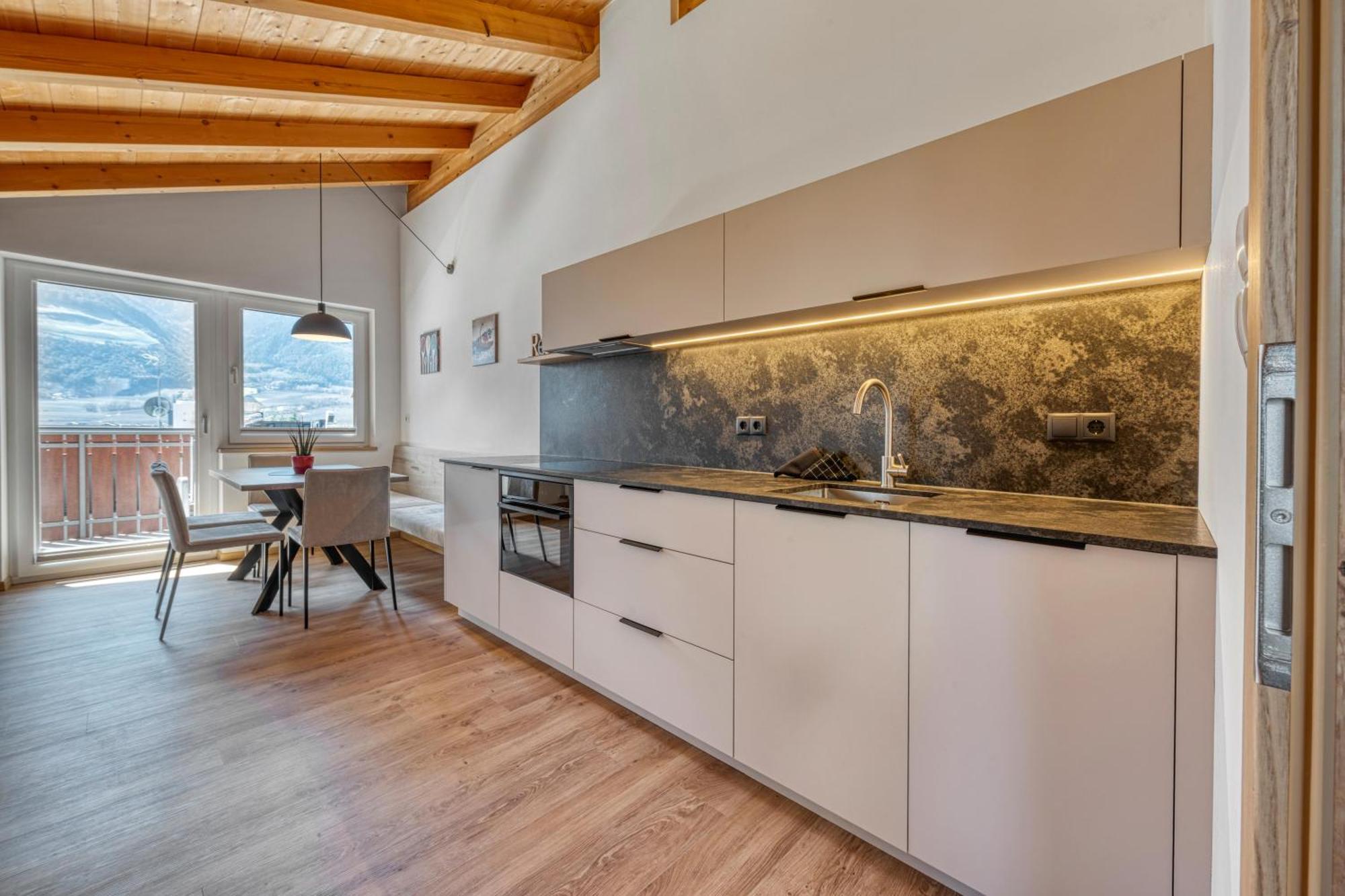 Apartment Mountain View