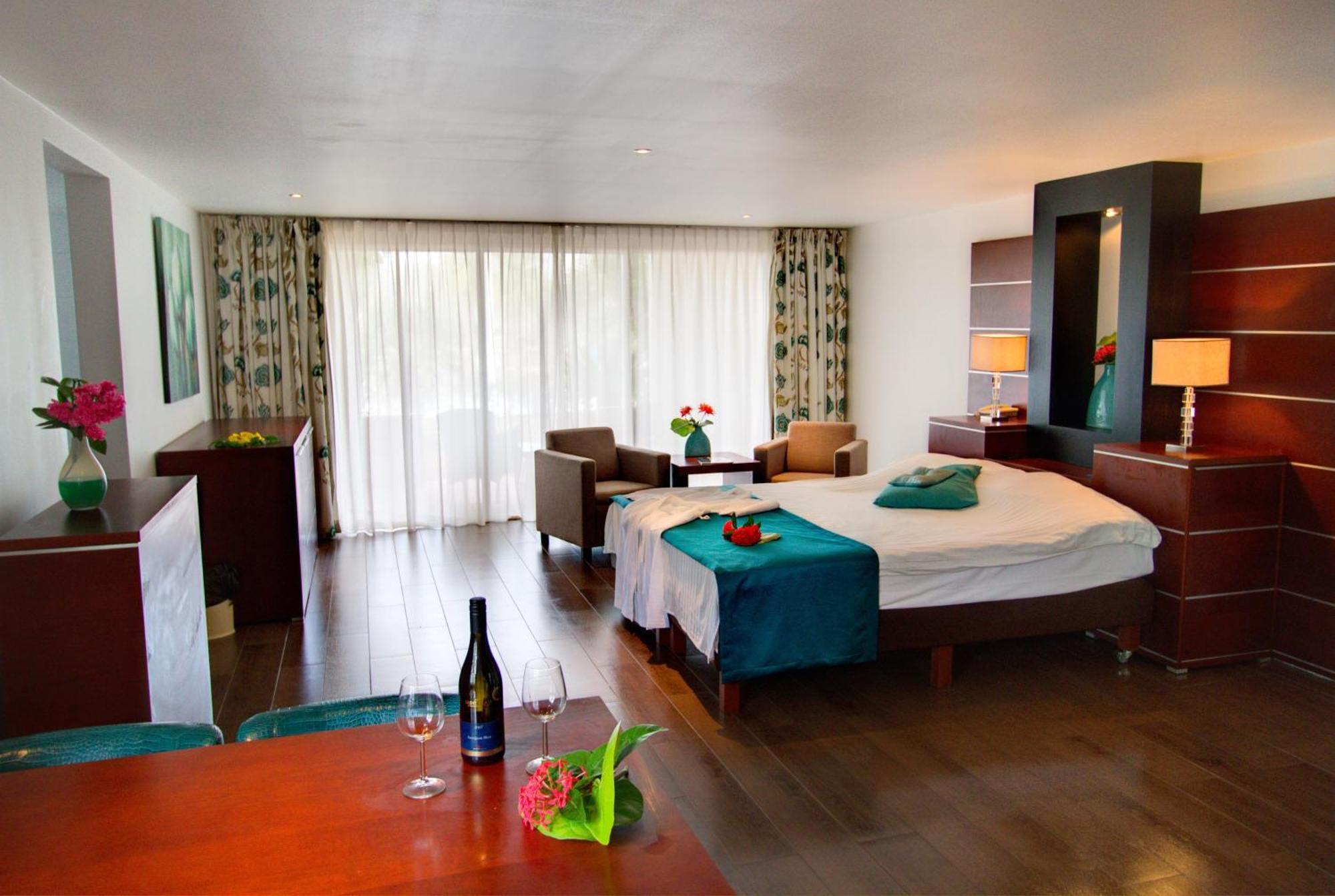 Grand Double King Suite Laguna View