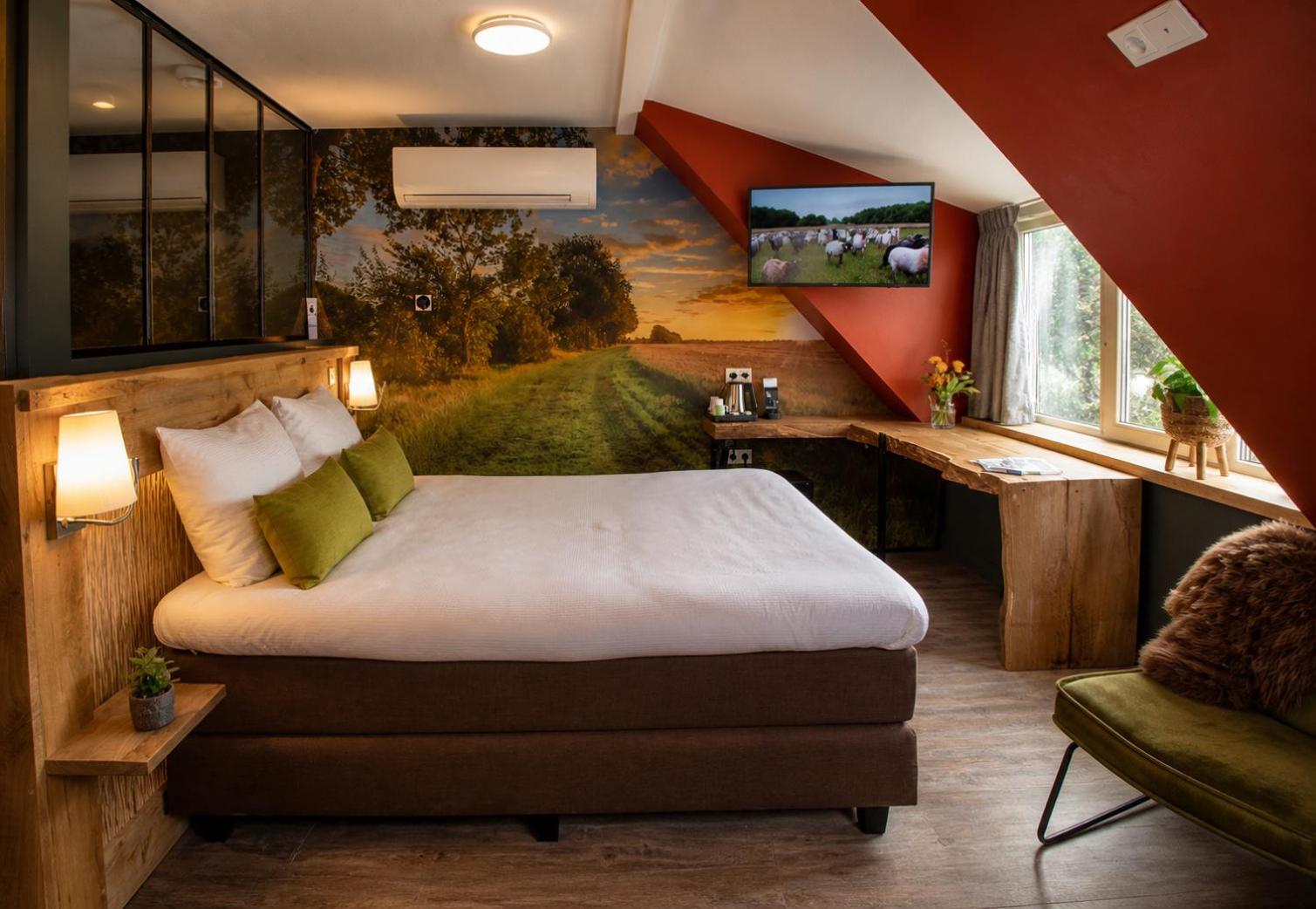 Double Theme Room