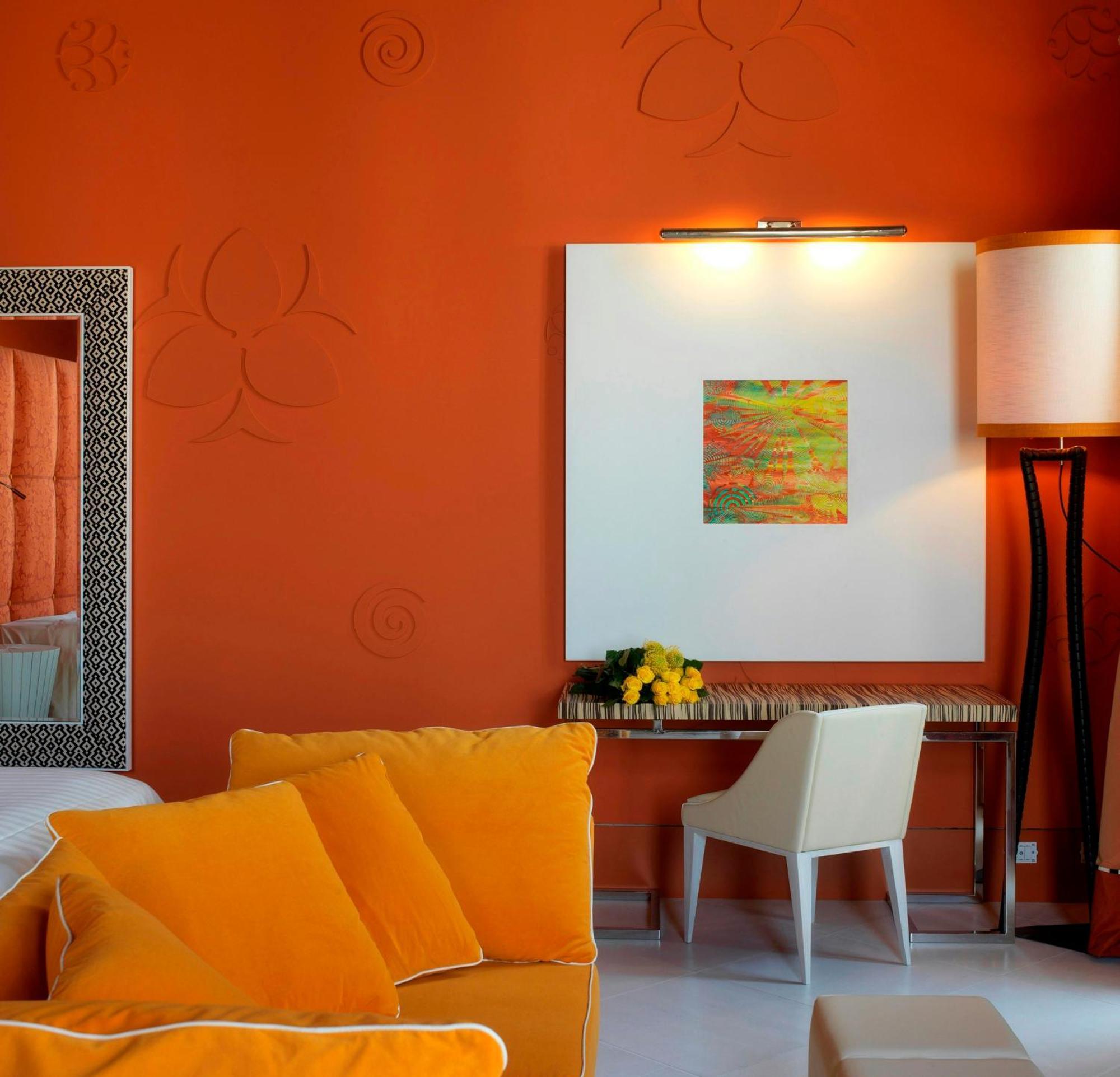 Balcony Grand Canal Junior Suite