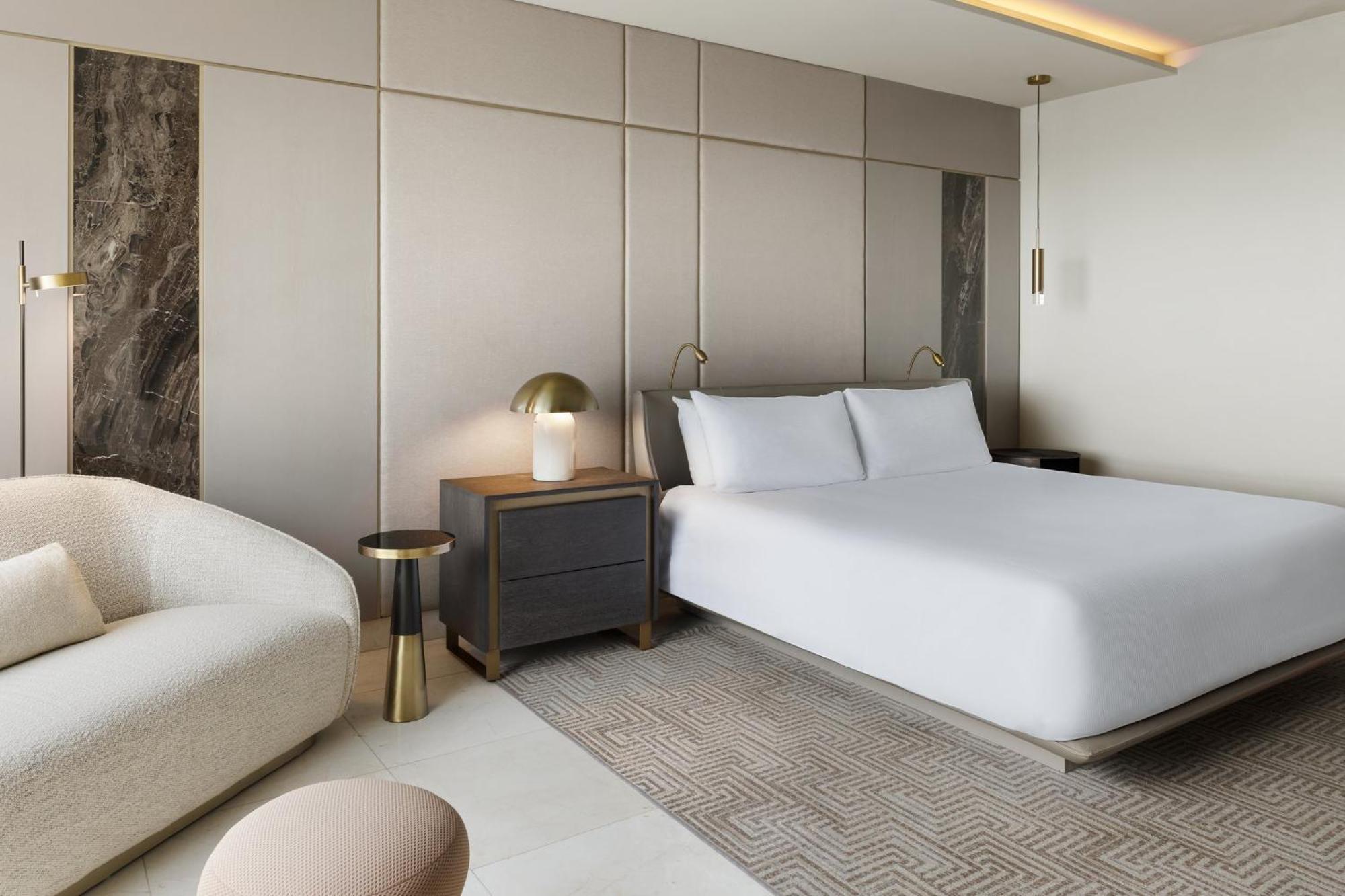 Premium King Room Ocean View High Floor or Club Lounge or Accessible
