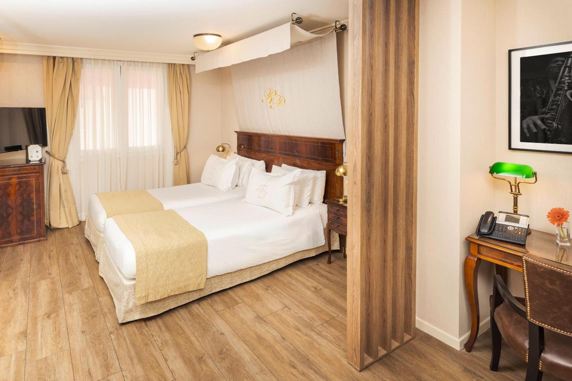 Quarto Premium com Cama King-size