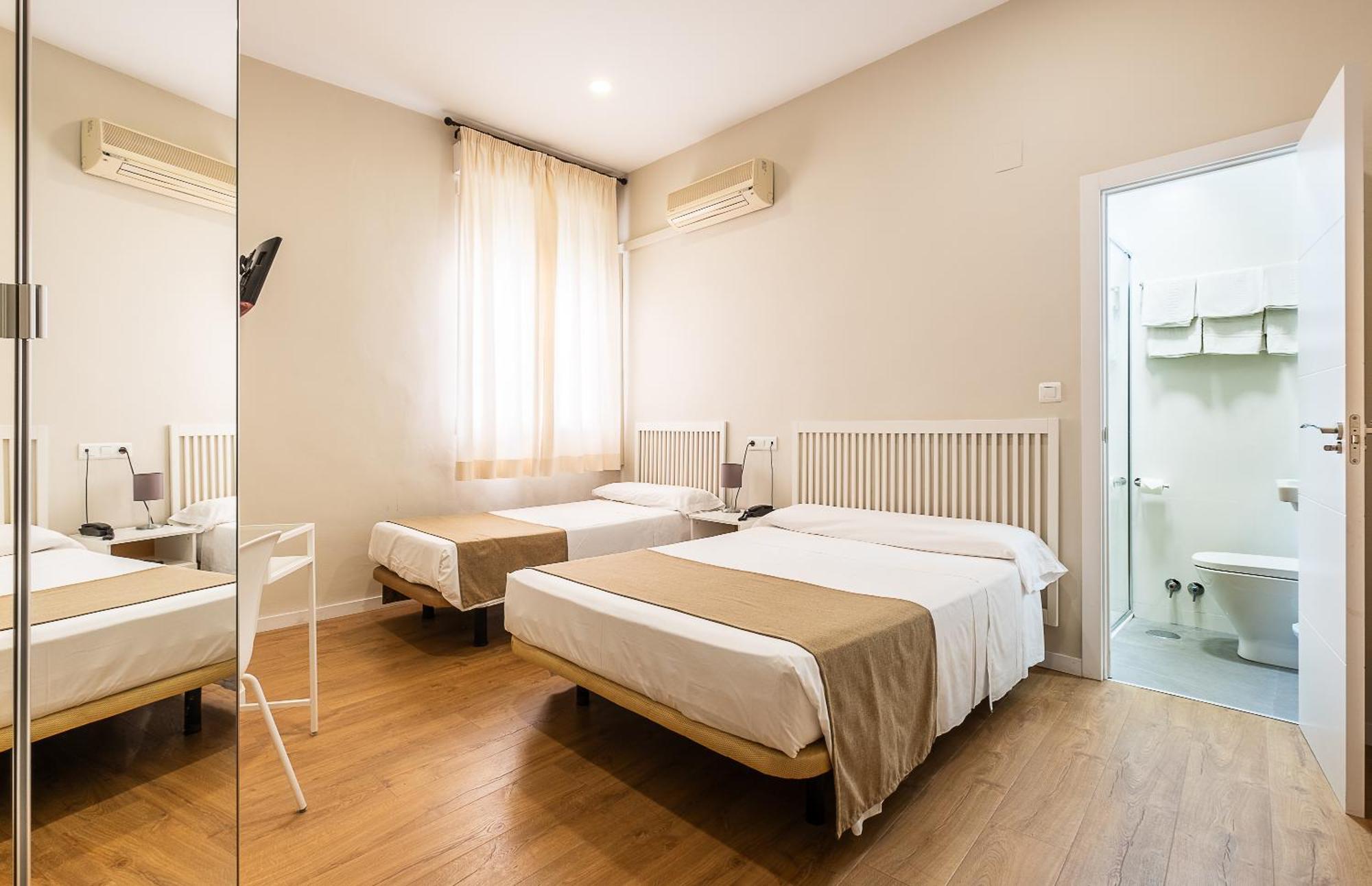 Triple Room