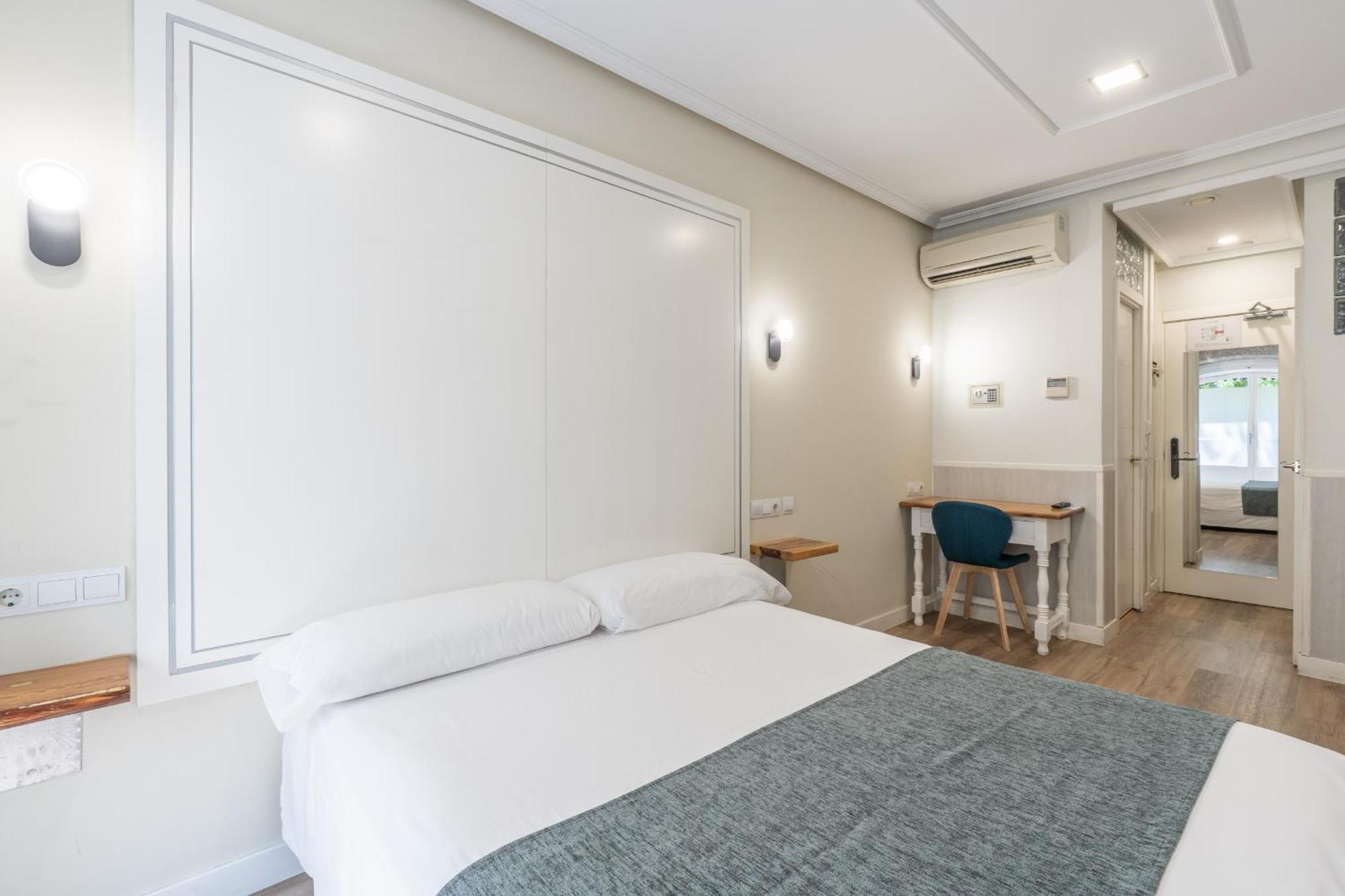 Superior Double Room Street View
