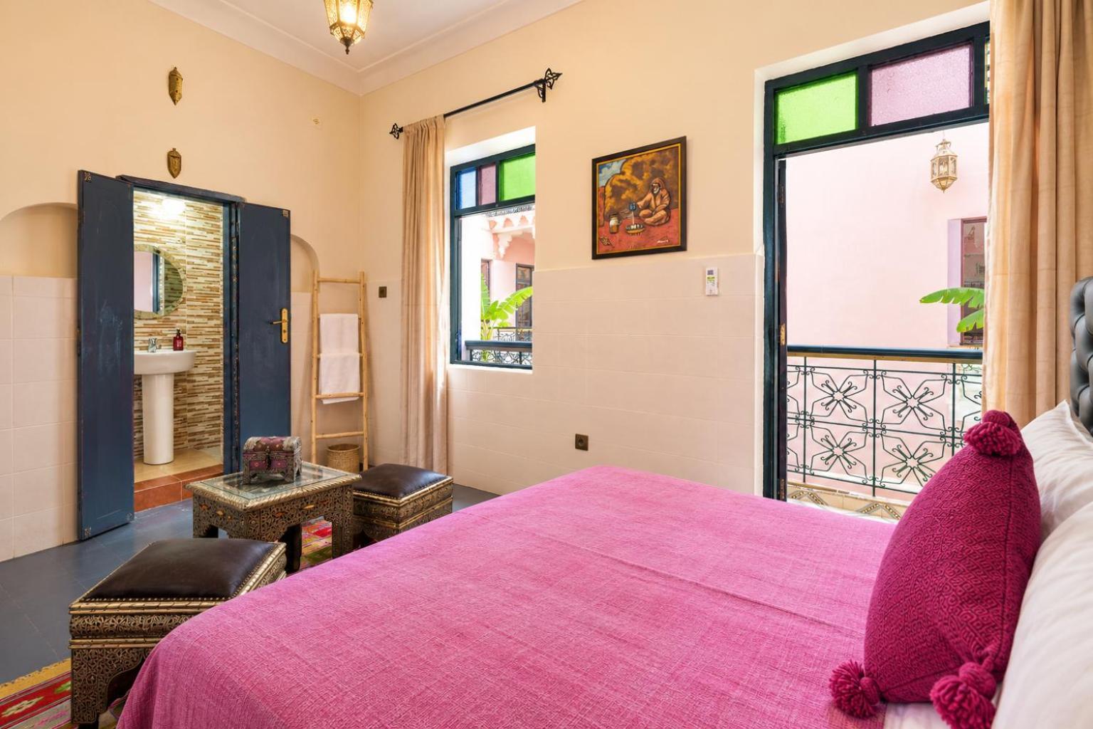 Double Room Private Bathroom