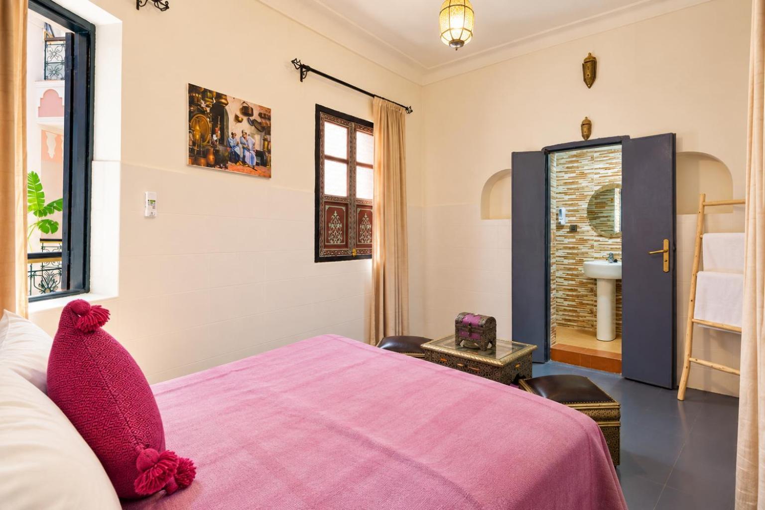 Double Room Private Bathroom