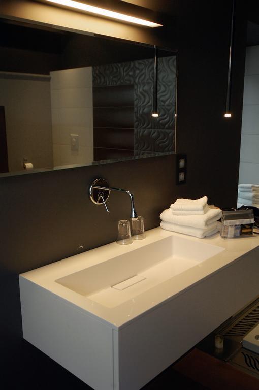 Deluxe Suite Spa Bath