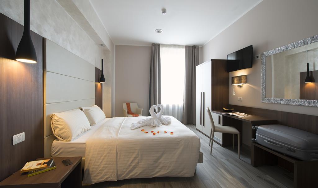 Deluxe Double Room,190768930:JPEG