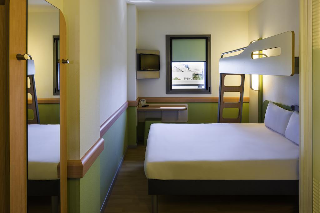 Standard Double Room,246498925:JPEG