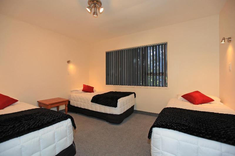 One-Bedroom Apartment,26262158:JPEG
