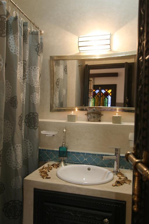 Single Room with Bathroom,824967455:JPEG