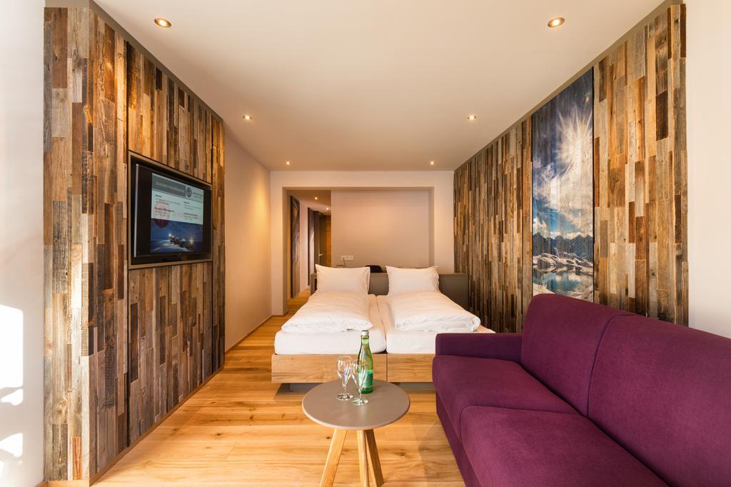 Deluxe Double Room Extra Bed