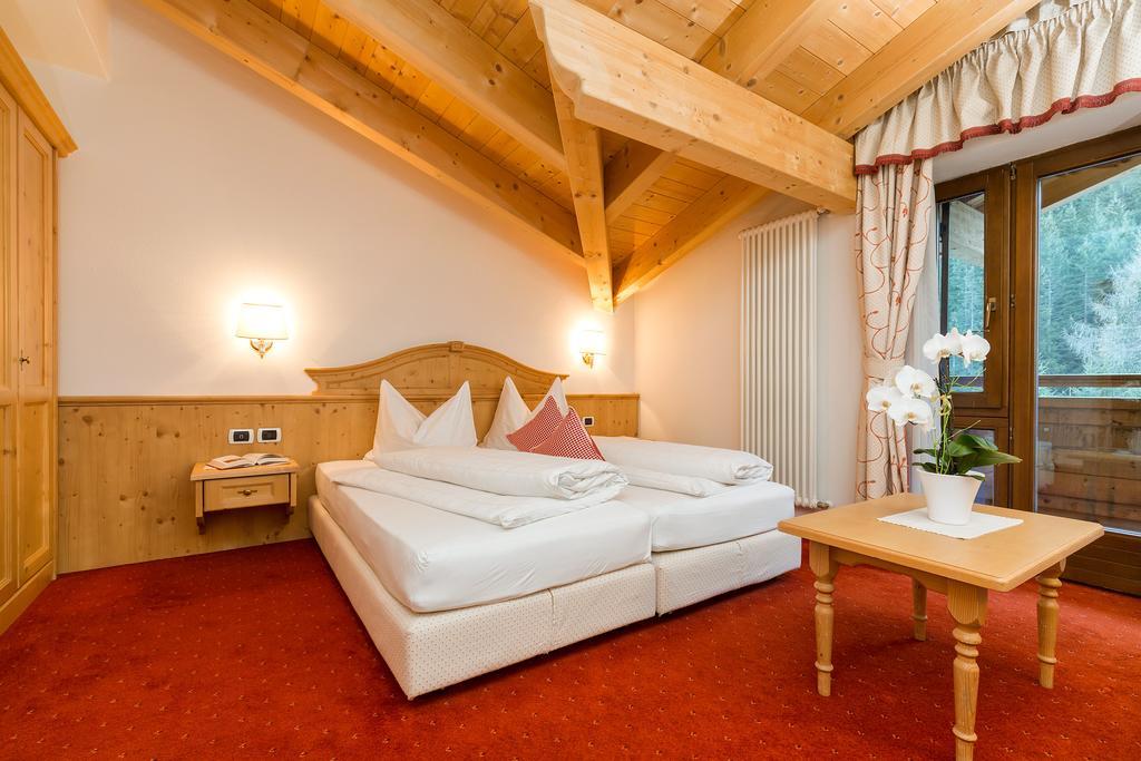 Superior Doppel- oder Zweibettzimmer mit Balkon