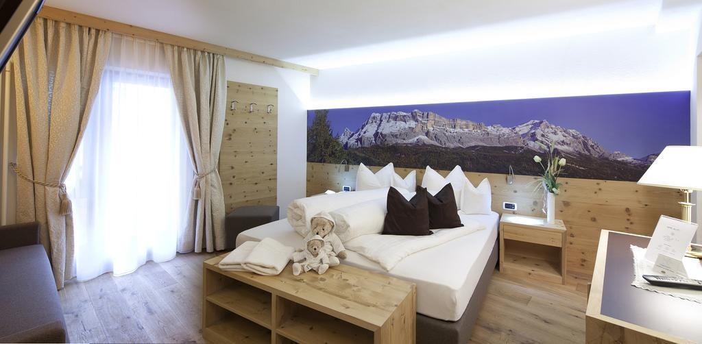 Deluxe Doppel-/Zweibettzimmer mit Balkon