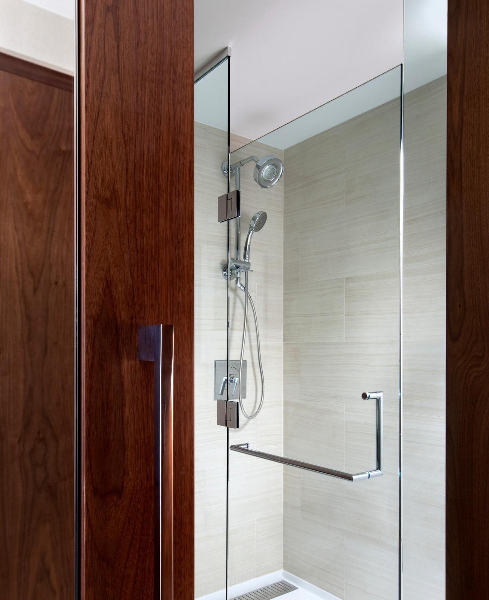 Guest Room, 1 King,1498474540:JPEG