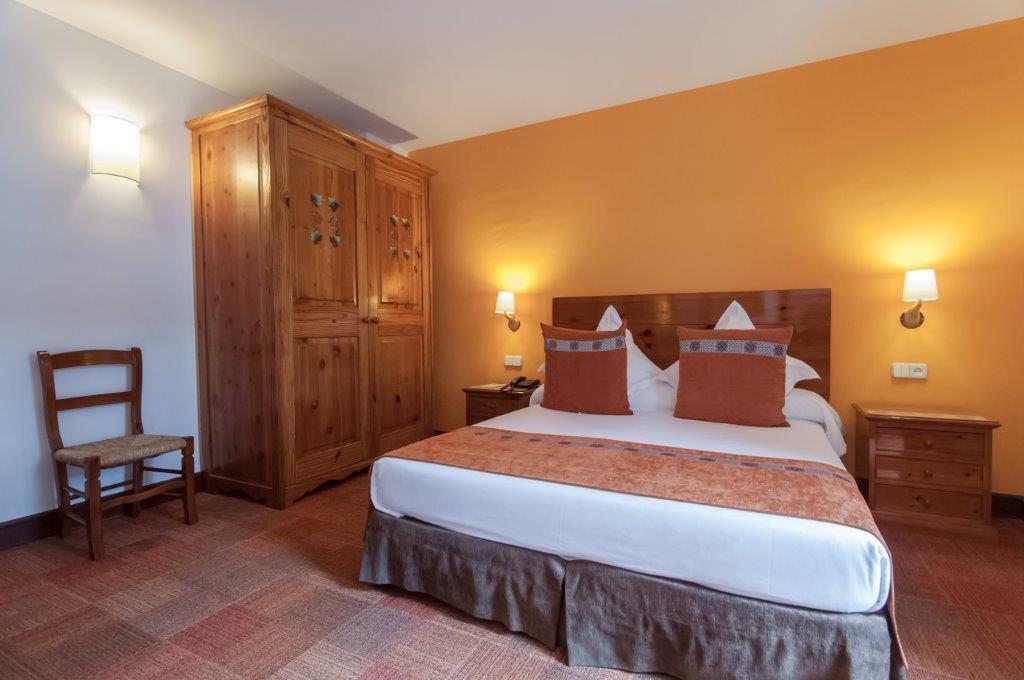 Double or Twin Room,395333019:JPEG