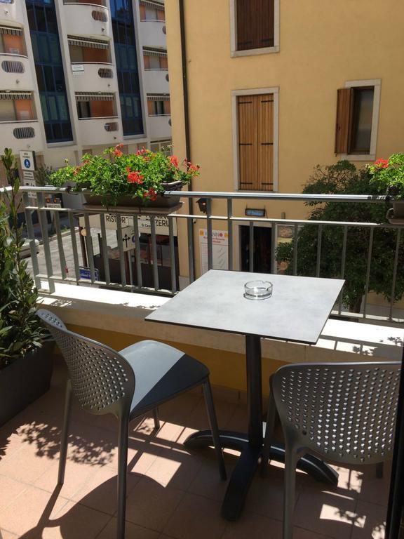 Single Room with Terrace