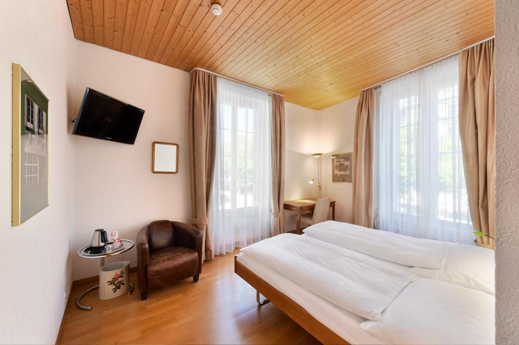 Standard Twin Room,403620666:JPEG