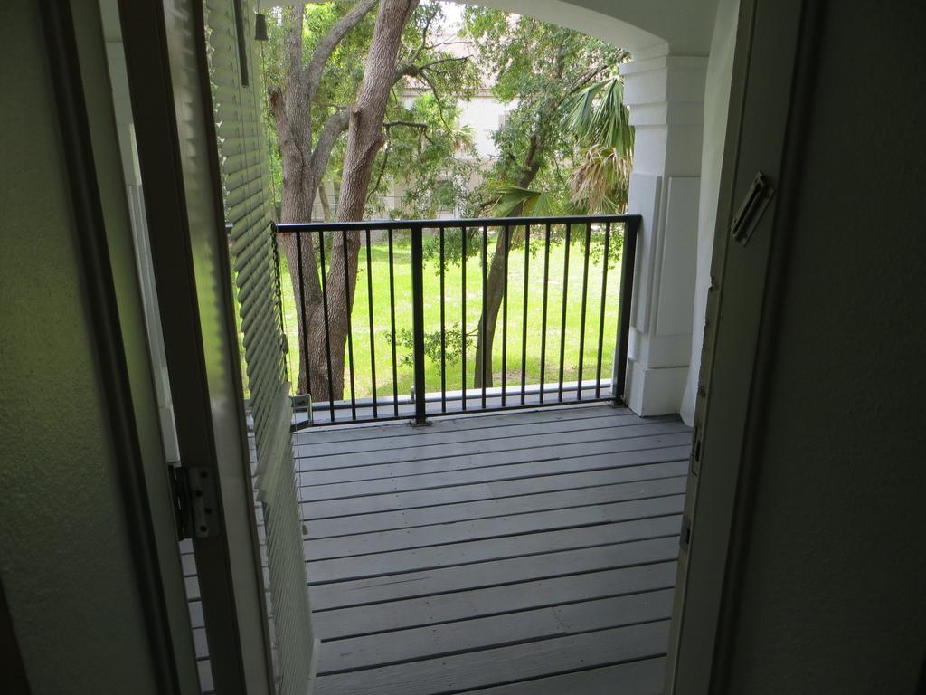 Queen Room with Balcony,415513254:JPEG