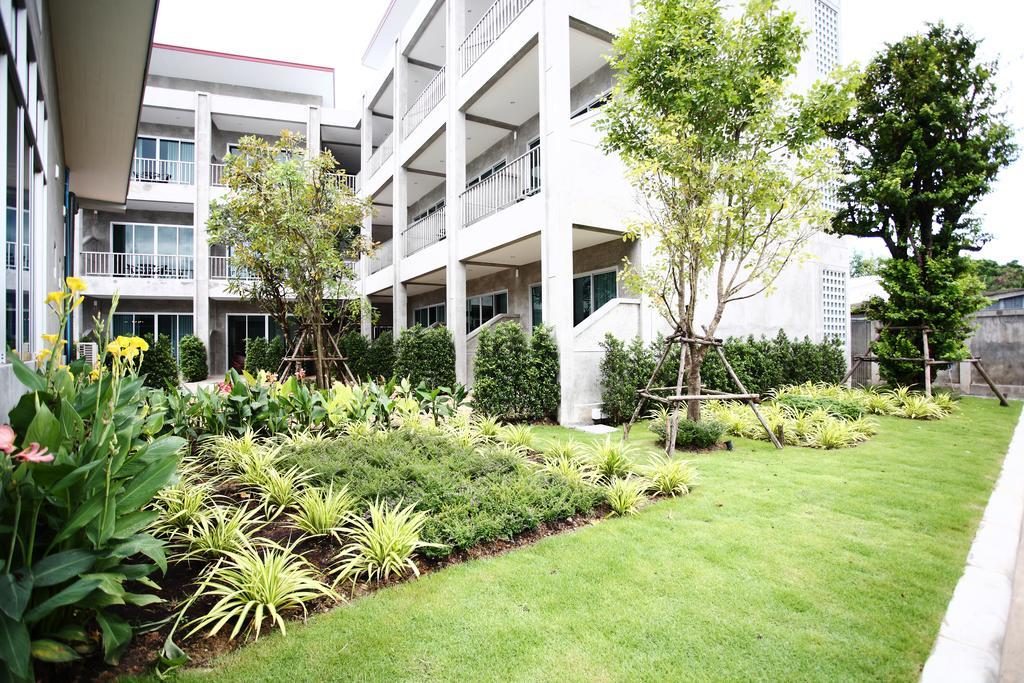 Room with Garden View,435701517:JPEG