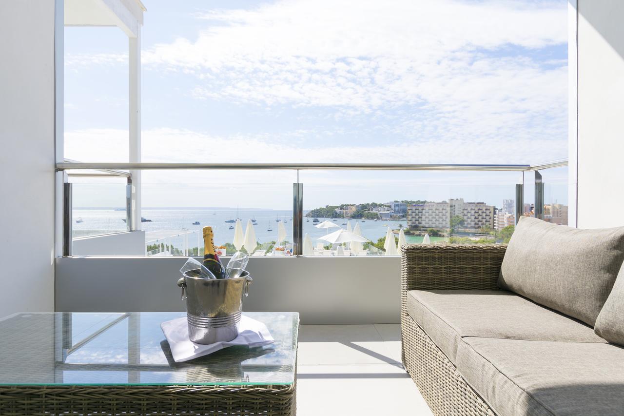 Suite Présidentielle - Vue sur Mer et Accès au Salon Exécutif