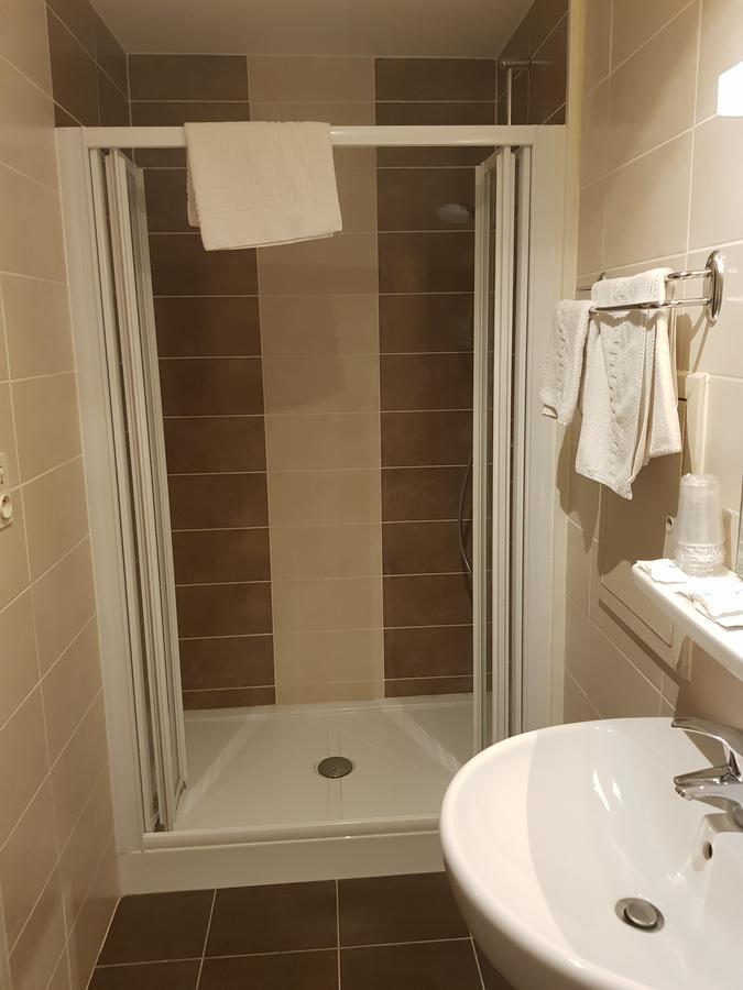 Family Room,537817515:JPEG