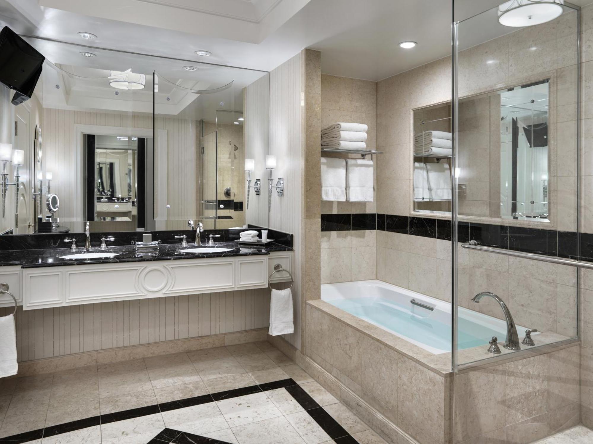 Prestige Luxury King Suite