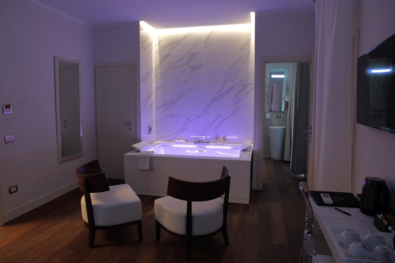 Superior Double Room with Spa Bath,627831351:JPEG