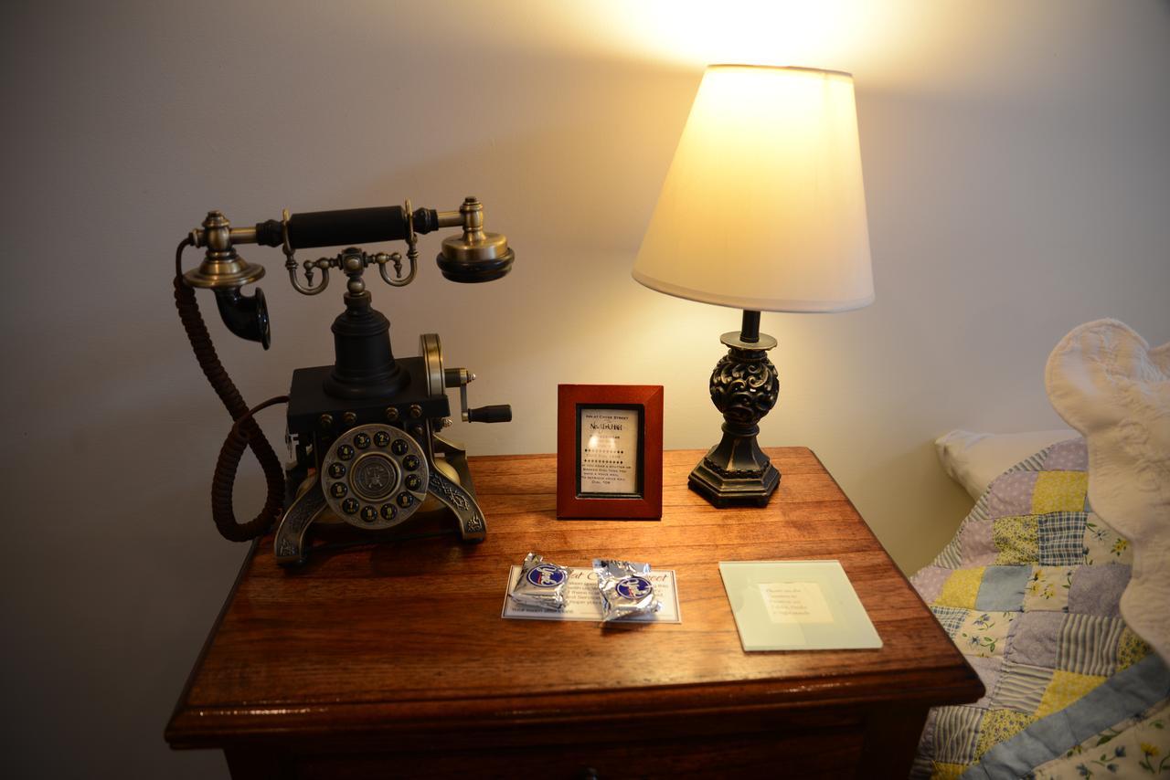 Queen Room,641302638:JPEG