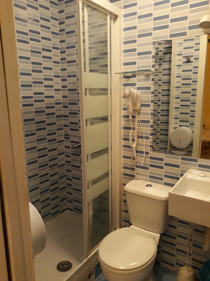 Double Room Private Bathroom