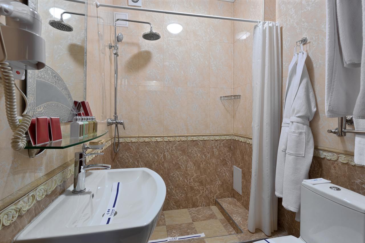 Superior Deluxe Double or Twin Room