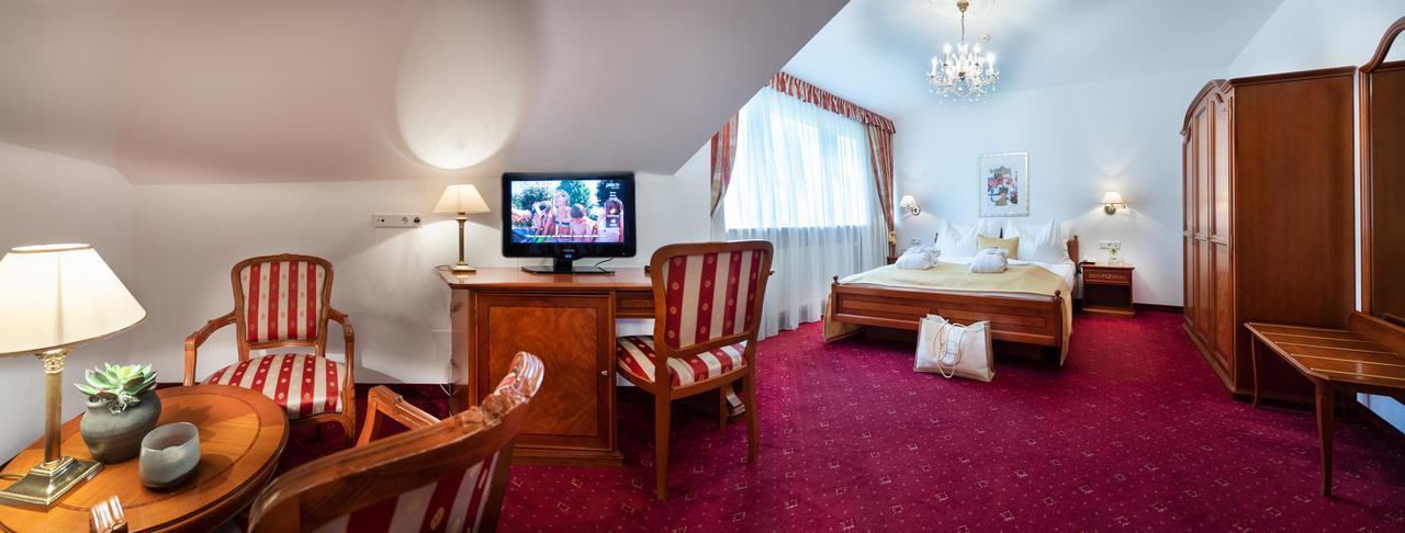 Double Room,669568980:JPEG